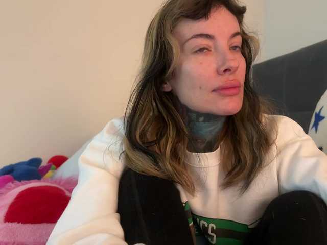 iiixbostonxiii's BongaCams show and profile