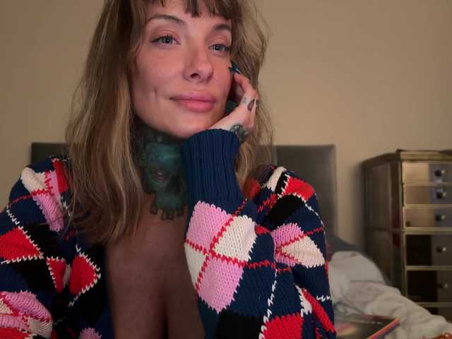 iiixbostonxiii's BongaCams show and profile