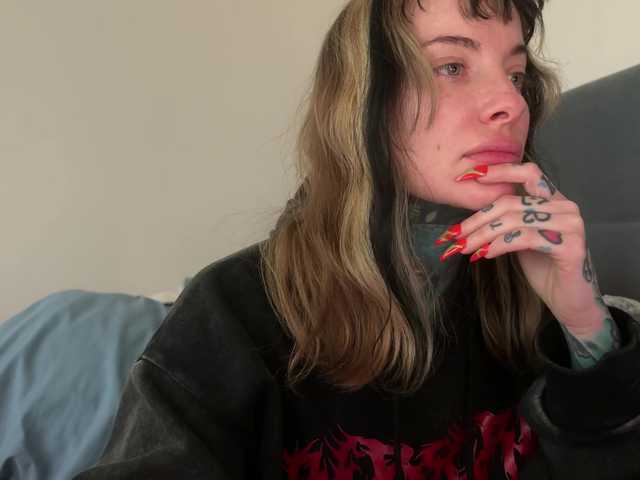 iiixbostonxiii's BongaCams show and profile