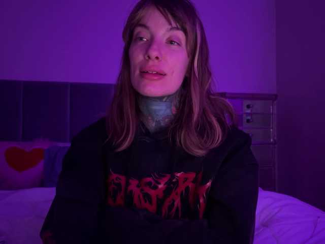 iiixbostonxiii's BongaCams show and profile