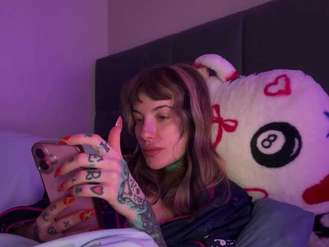 iiixbostonxiii's BongaCams show and profile