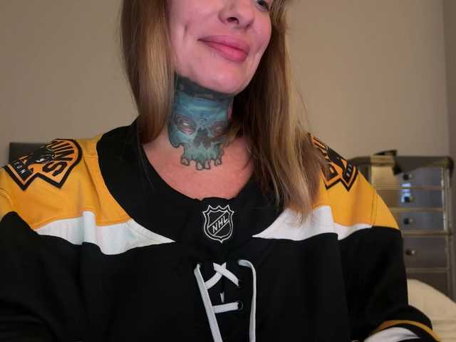 iiixbostonxiii's BongaCams show and profile