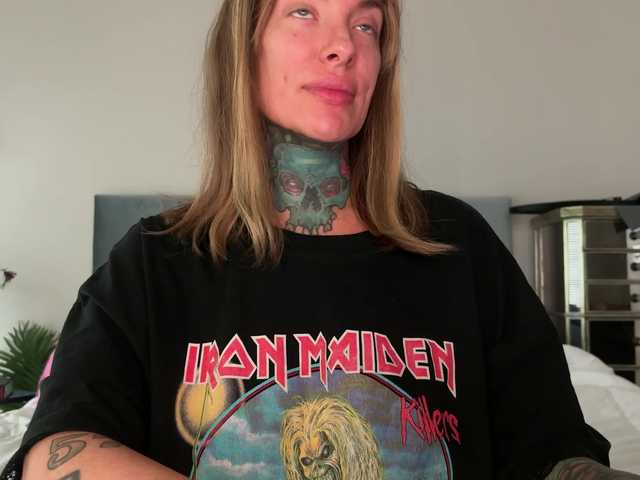 iiixbostonxiii's BongaCams show and profile