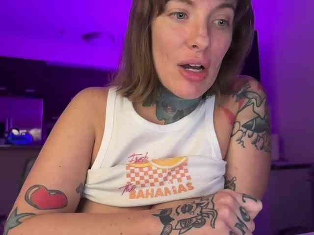 iiixbostonxiii's webcam live show
