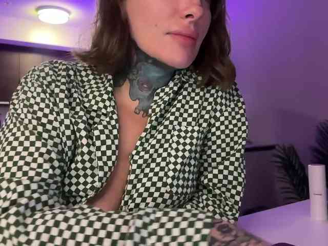 iiixbostonxiii Live Webcam on BongaCams