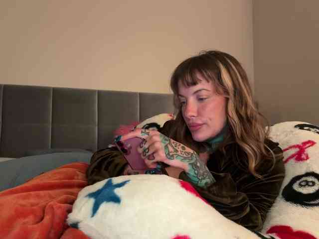 iiixbostonxiii Live Webcam on BongaCams