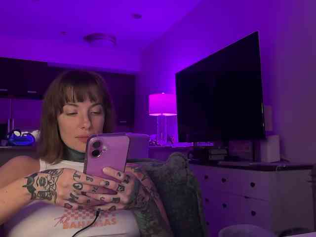 iiixbostonxiii's webcam live show