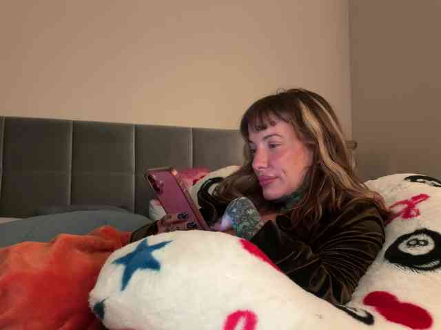 iiixbostonxiii Live Webcam on BongaCams