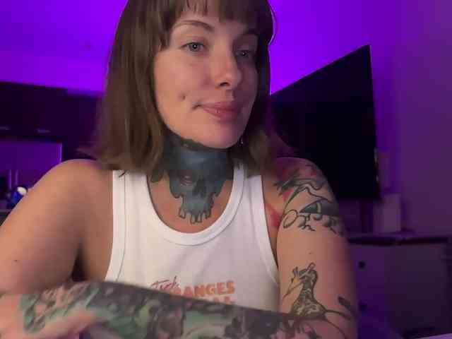 iiixbostonxiii Live Webcam on BongaCams