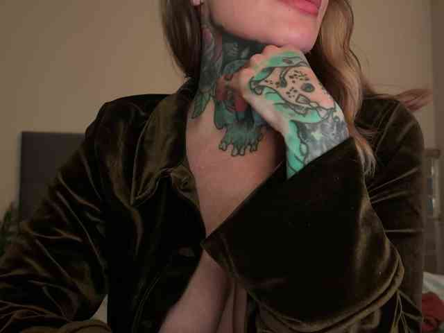 iiixbostonxiii Live Webcam on BongaCams