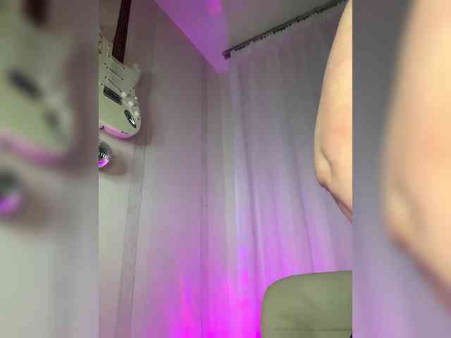 Alisia_Purr webcam