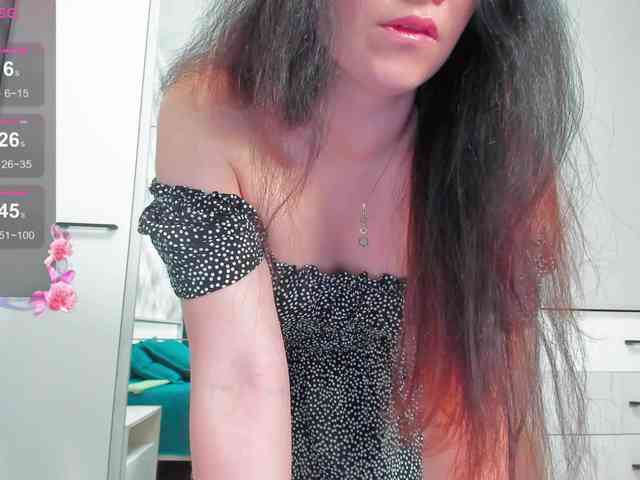 KariFlower webcam