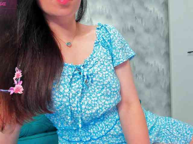 KariFlower webcam