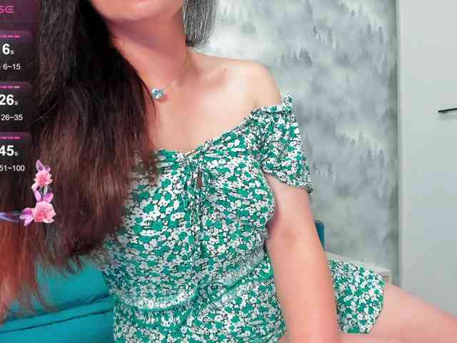 KariFlower webcam