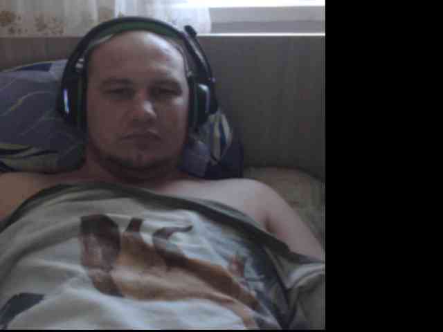 Kotik2003 Live Webcam on BongaCams
