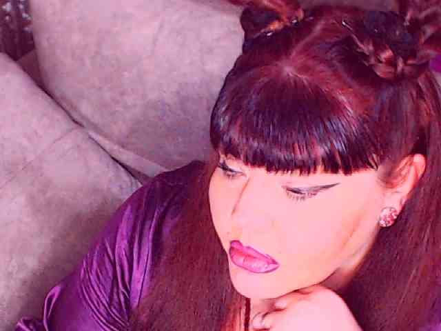 RedBustyX Live Webcam on BongaCams