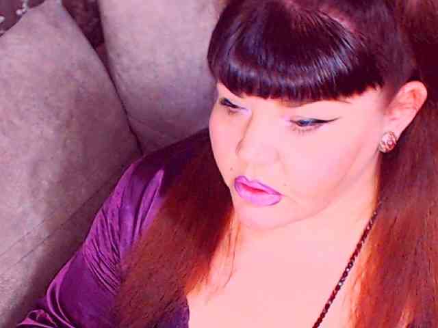RedBustyX webcam