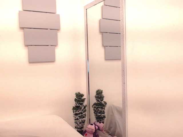 evatwiss's BongaCams show and profile