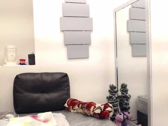 evatwiss's BongaCams show and profile