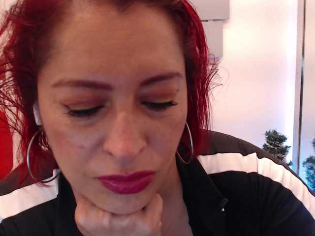 evatwiss's BongaCams show and profile