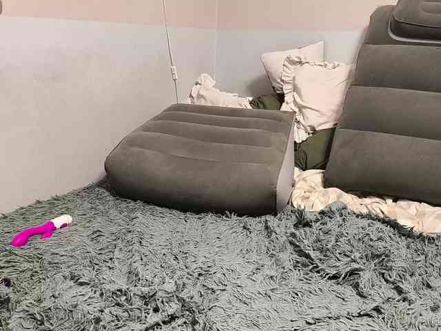 AllHolesLoveGirl webcam