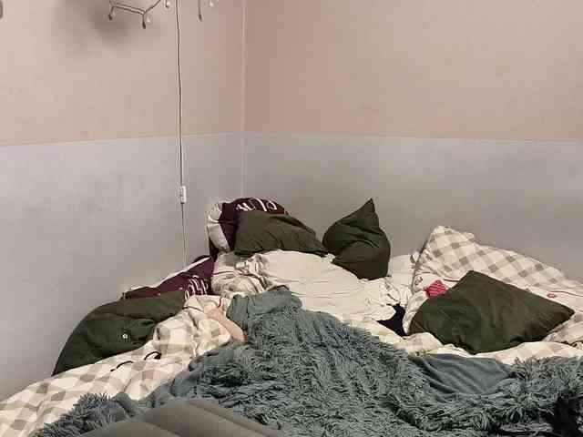 AllHolesLoveGirl webcam