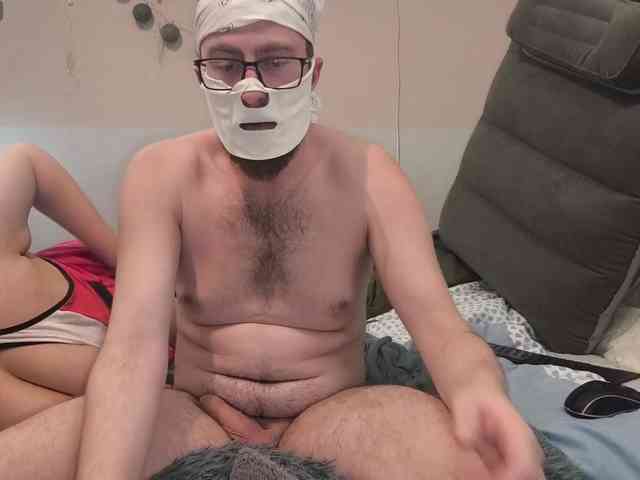 AllHolesLoveGirl webcam