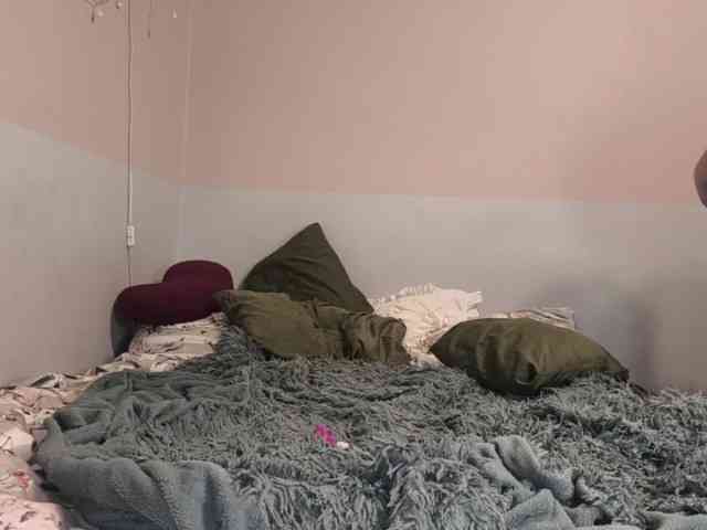 AllHolesLoveGirl webcam