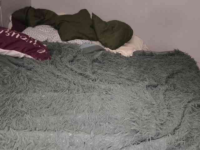 AllHolesLoveGirl webcam