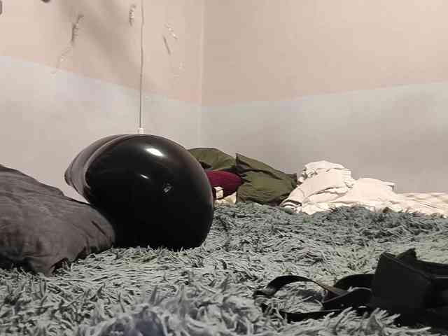 AllHolesLoveGirl webcam