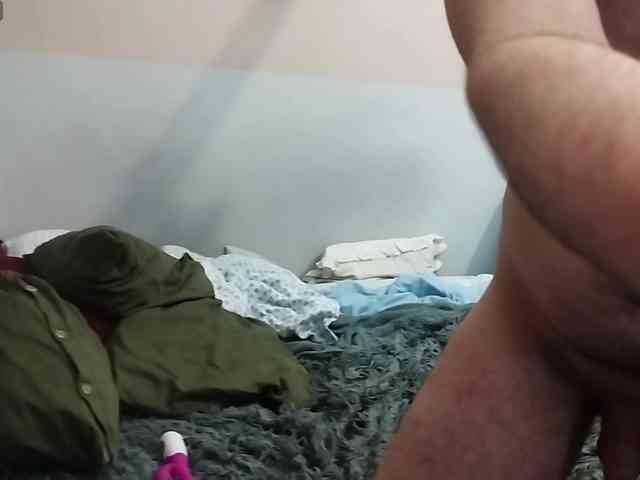 AllHolesLoveGirl webcam