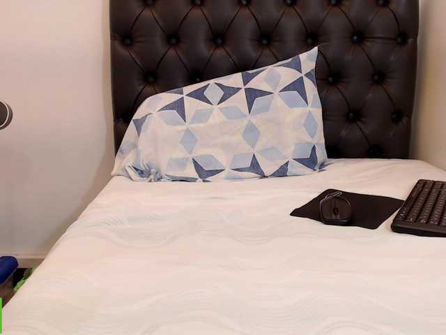 amysnow's BongaCams show and profile