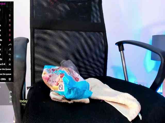 MaggieBrown webcam