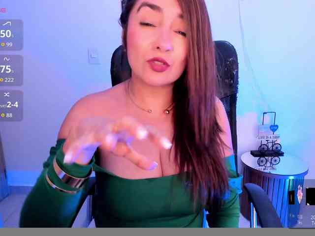 MaggieBrown bongacams