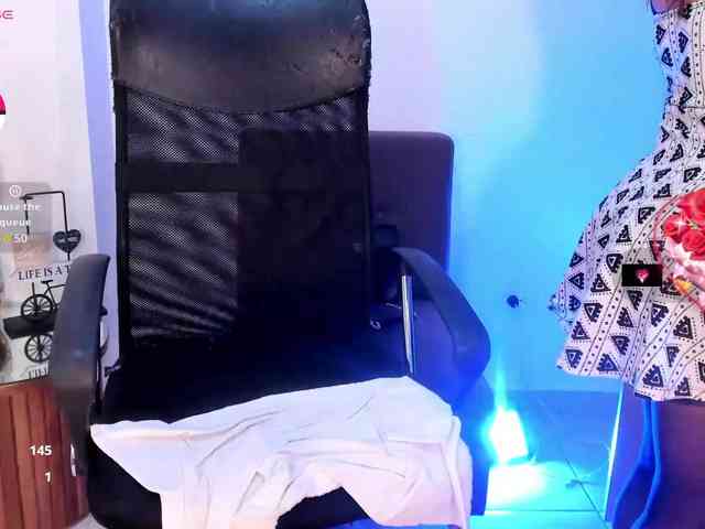 MaggieBrown Live Webcam on BongaCams