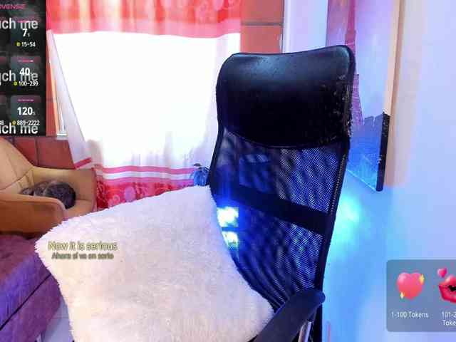 MaggieBrown webcam