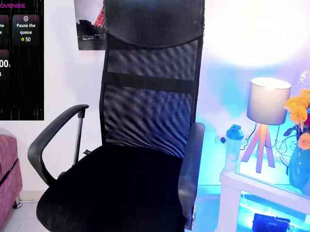MaggieBrown webcam