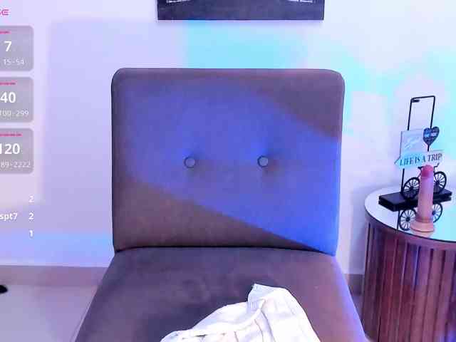 MaggieBrown webcam