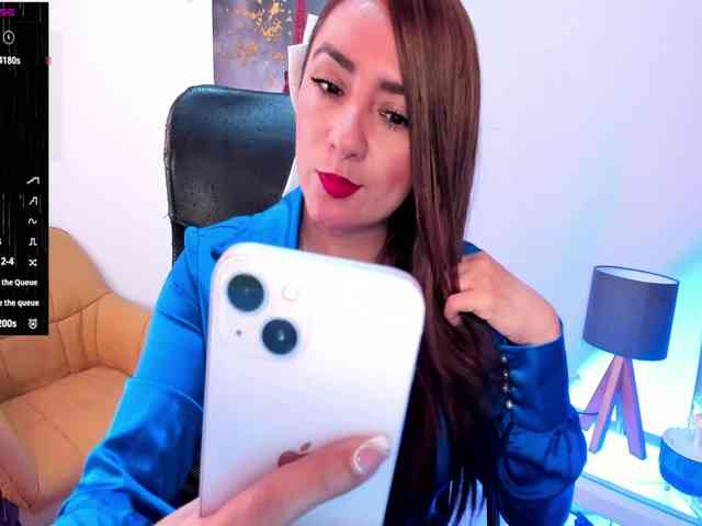 MaggieBrown webcam