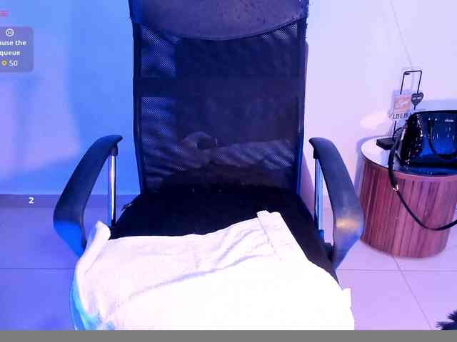 MaggieBrown webcam