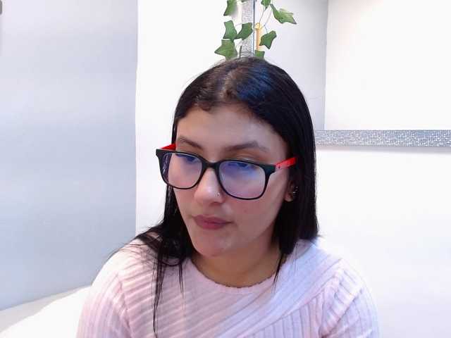 louisk2's BongaCams show and profile