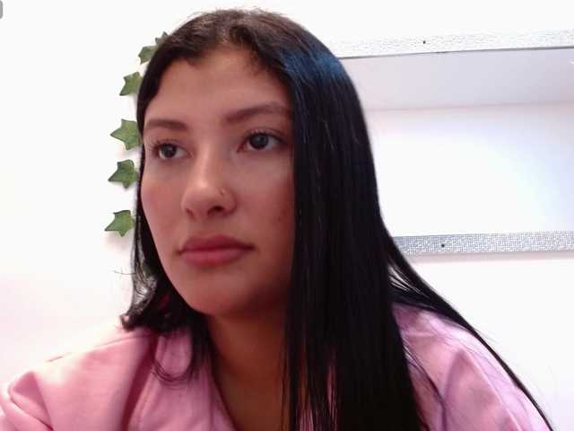 louisk2's BongaCams show and profile