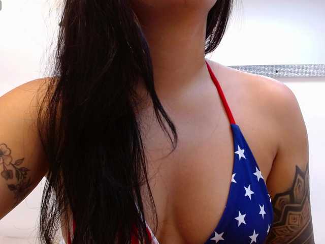 louisk2's BongaCams show and profile