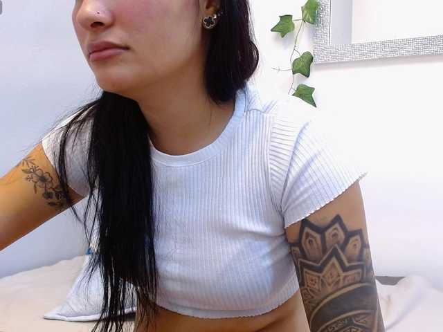 louisk2's BongaCams show and profile