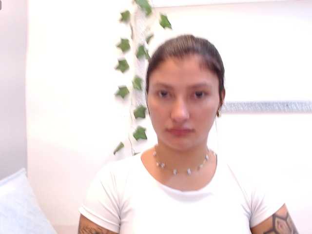 louisk2's BongaCams show and profile