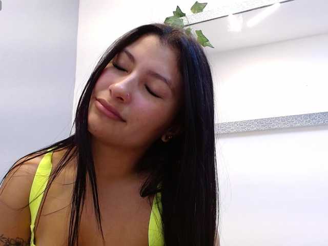 louisk2's BongaCams show and profile