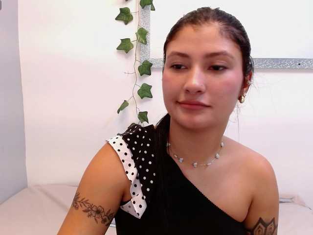 louisk2's BongaCams show and profile
