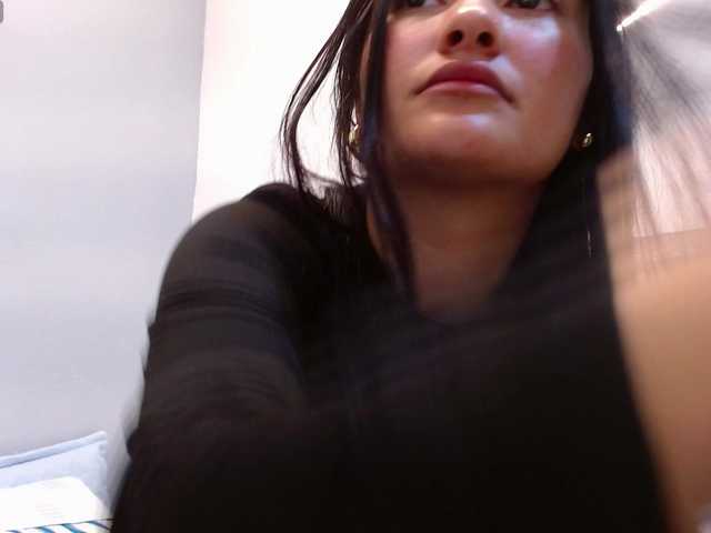 louisk2's BongaCams show and profile