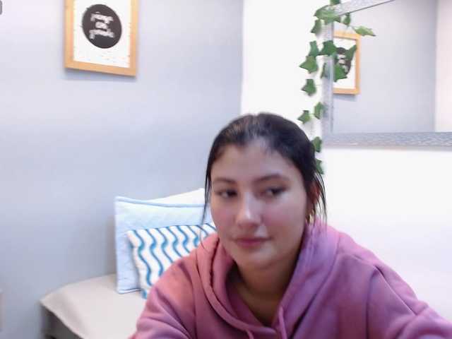 louisk2's BongaCams show and profile