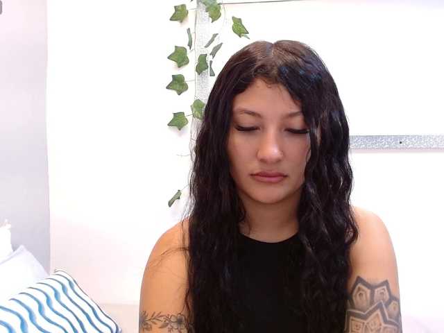 louisk2's BongaCams show and profile